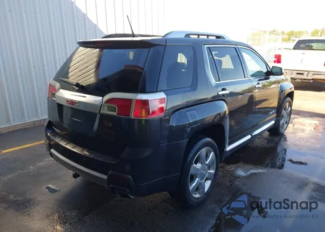 2013 GMC Terrain Denali z USA, uszkodzony, nr VIN 2GKFLYE37D6213113
